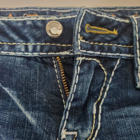 Rock Revival Bambi Denim Shorts Women's 28 Blue Jean Booty Embroided Bling Cut - Picture 2 of 16